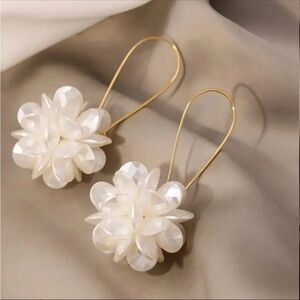 White and Gold Floral Earrings with Iridescent Sheen